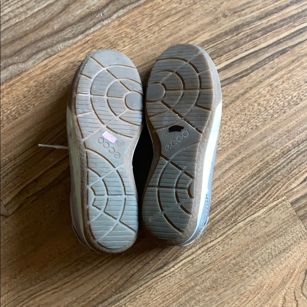 Ecco silver sneaker - Picture 8 of 8
